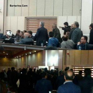 فیلم درگیری و اعتراض در مراسم معارفه آجدانی فرماندار آمل