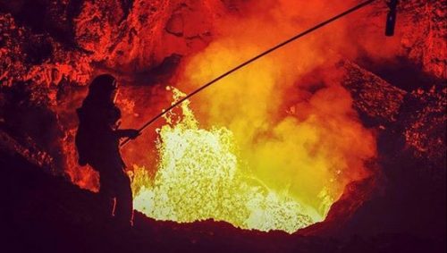 تصاویر شگفت انگیز از دهانه آتشفشان